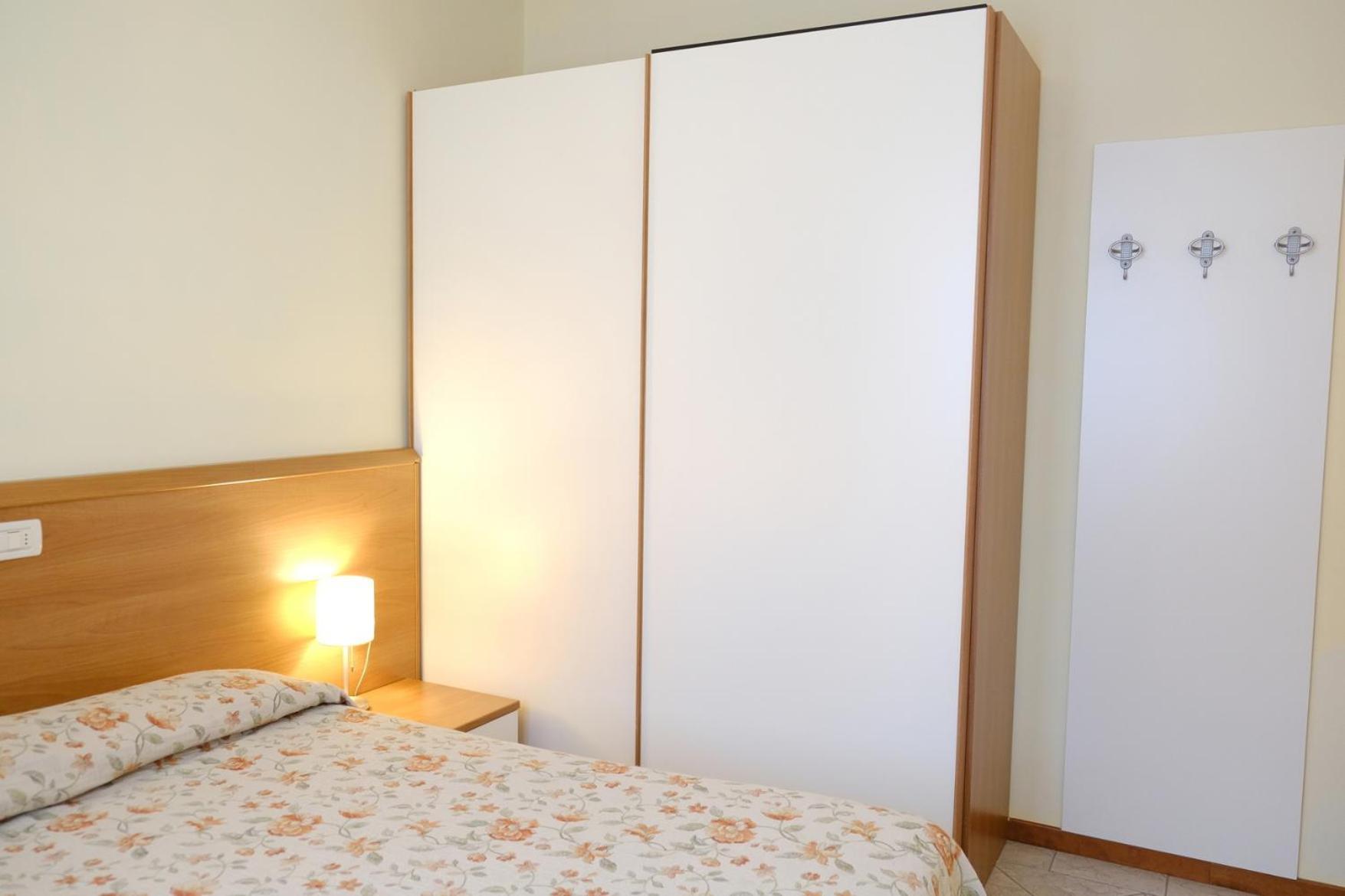 Residenza Carracci Aparthotel Bologna Bagian luar foto